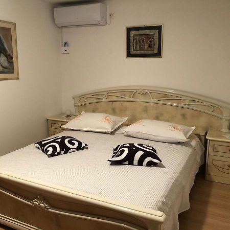 Apartment Danka Omiš Exteriér fotografie